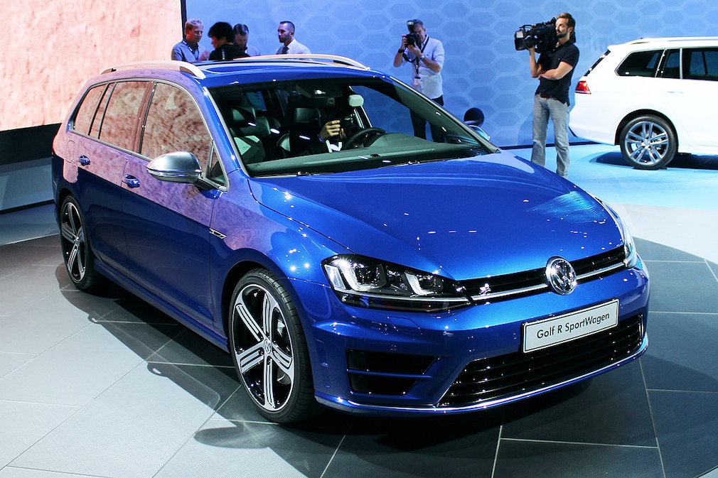 VW Golf R Variant