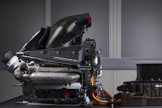 Mercedes-Motor