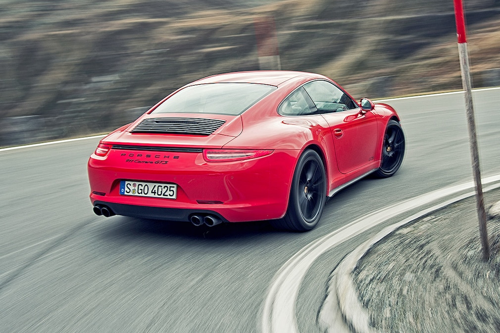 Porsche 911 Carrera GTS