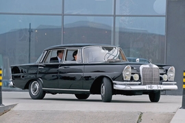 Kaisens Mercedes 220 S für Bremer Museum