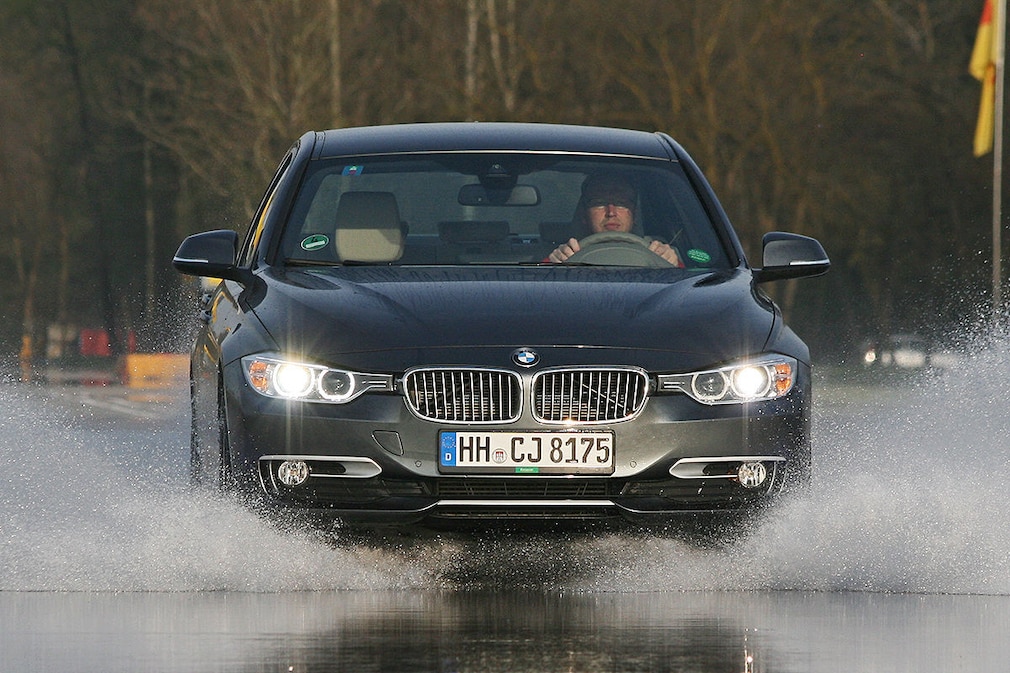 BMW 3er, Winterreifen-Test: Aquaplaning