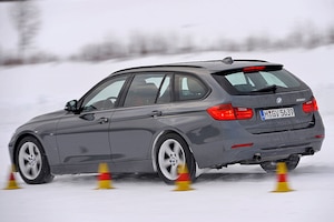 BMW 3er, Winterreifen-Test: Bremsen auf Schnee