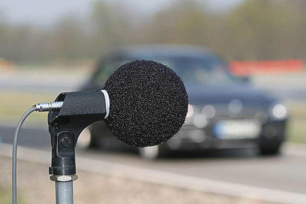 BMW 3er, Winterreifen-Test: Messung des Vorbeifahrgeräusches