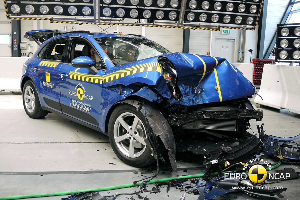 image.title Porsche Macan: Euro NCAP Crashtest  - AUTO BILD Porsche Macan Ratings Sicherheit