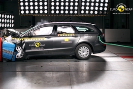 Ford Mondeo Crashtest 2014