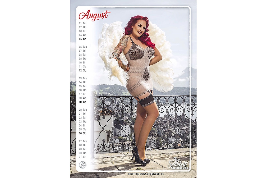 Zoe Scarlett Calendar 2018