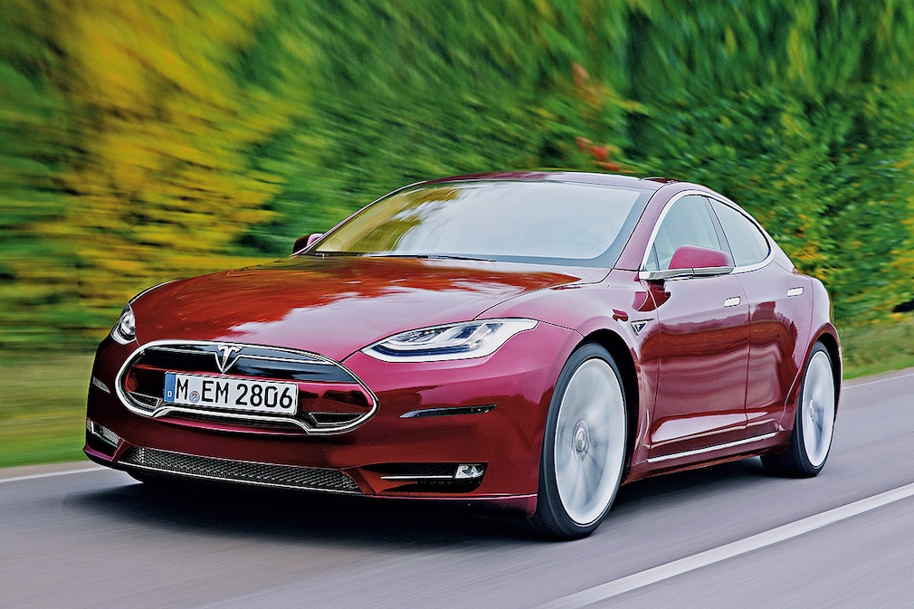 Tesla Model III  (Model S )