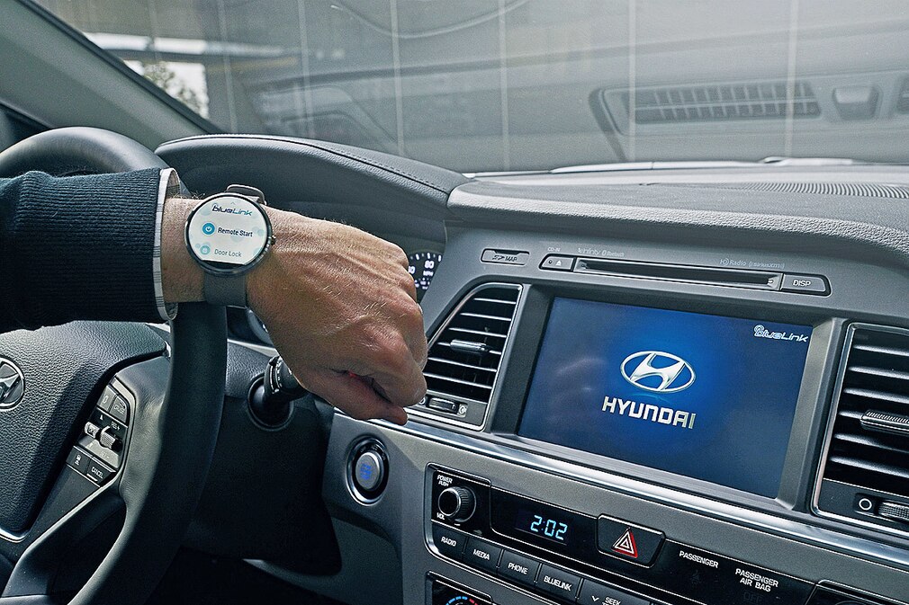 Hyundai Blue Link Smartwatch