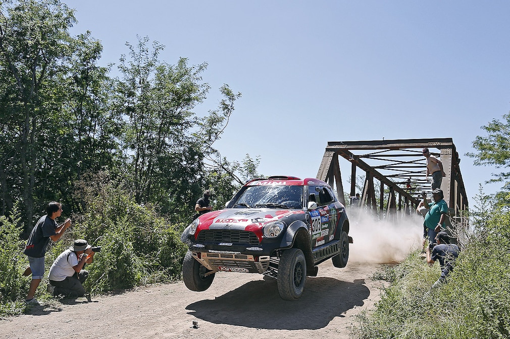TERRANOVA orlando (Arg) GRAUE Bernardo (Arg) Mini action during the Dakar 2015 Argentina Bolivia Chile, Stage 1