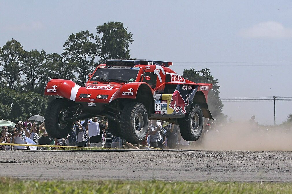 Polish driver Adam Malysz of SMG team in action during the first stage of the 2015 Dakar Rally in Buenos Aires