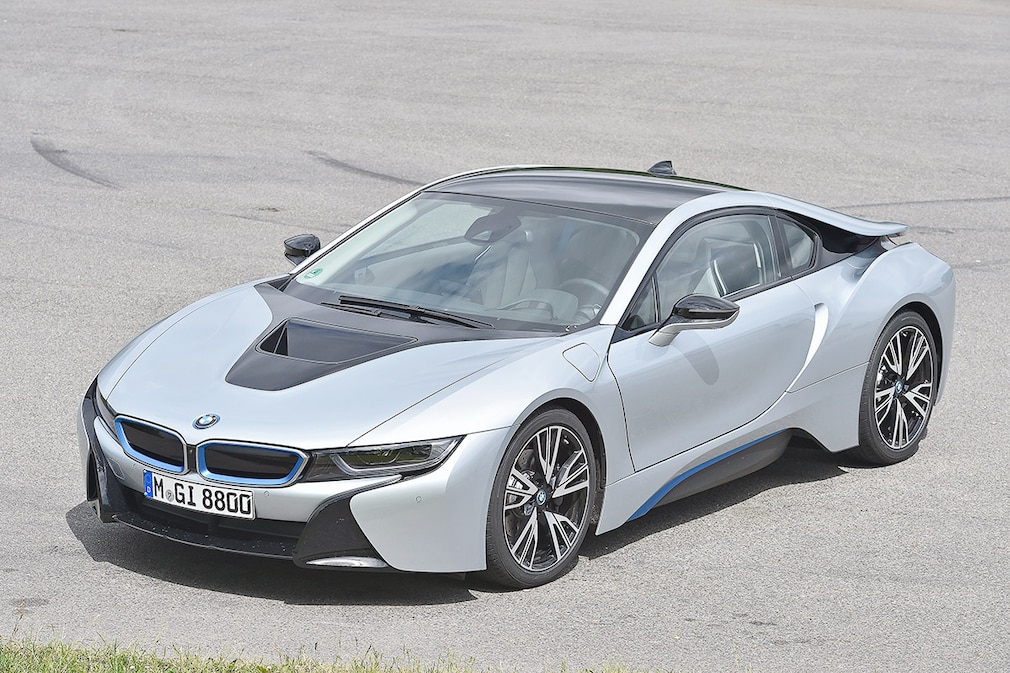 BMW i8