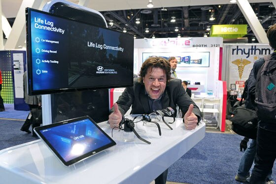 CES 2015: Die Smartwatches der Autohersteller CES 2015: Die Smartwatches der Autohersteller