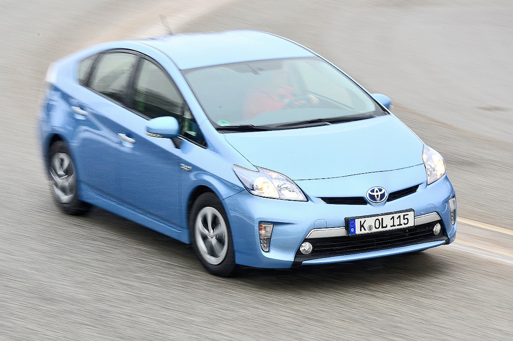 Toyota Prius Plug-in Hybrid Life