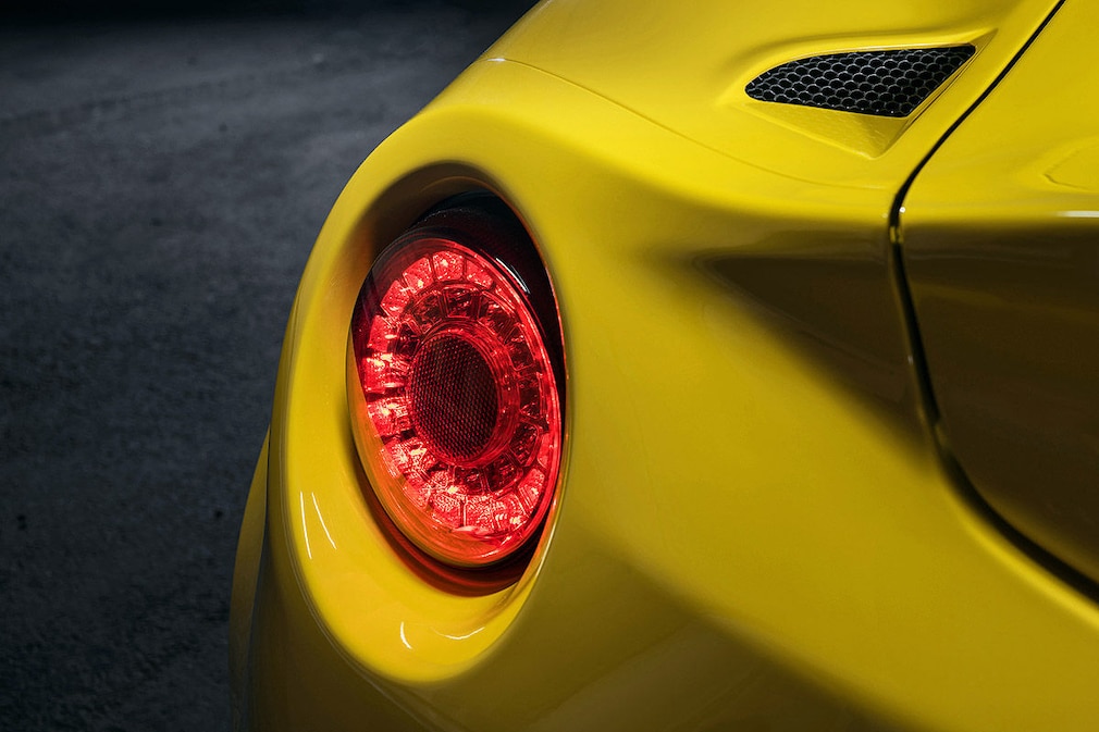 Alfa 4C Spider Heckleuchte