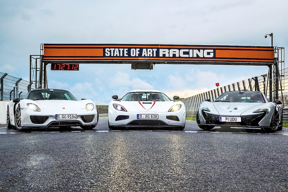 Koenigsegg Agera R McLaren P1 Porsche 918 Spyder