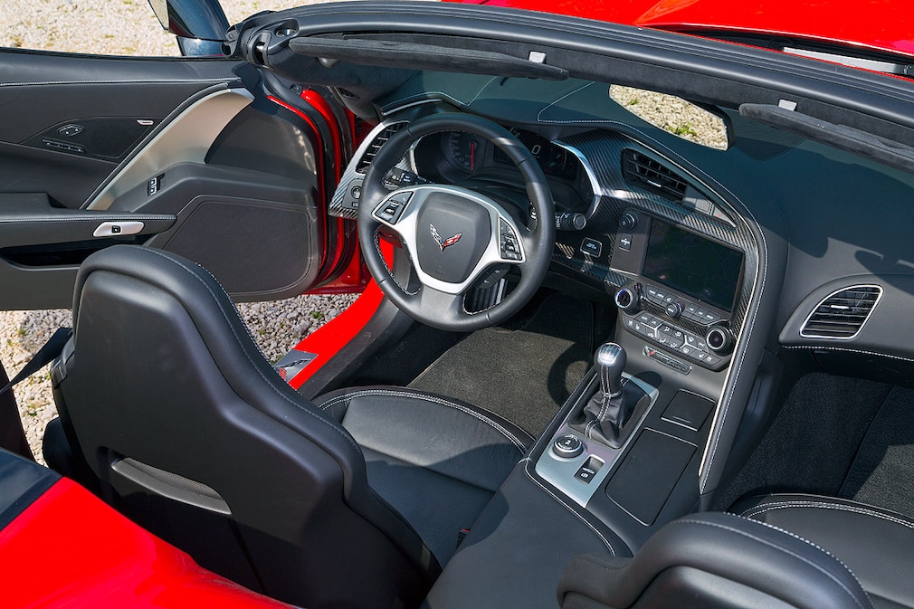 Chevrolet Corvette Stingray Convertible