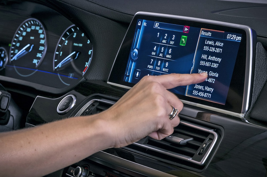 BMW iDrive mit Gestensteuerung