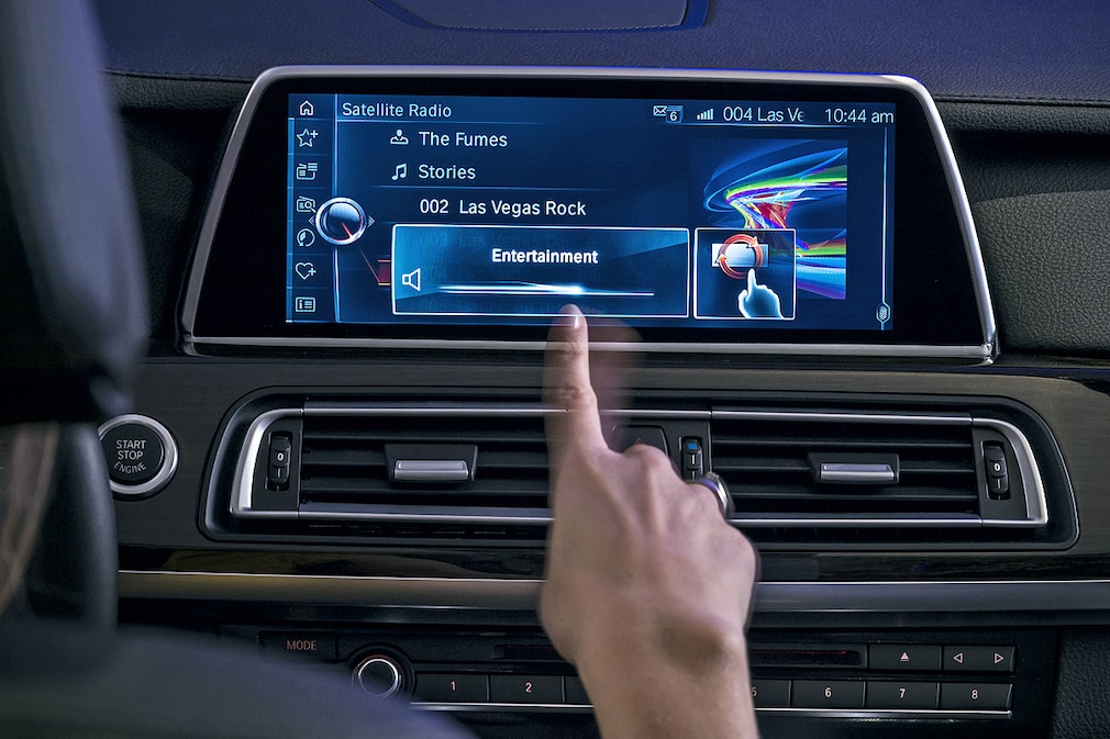 BMW iDrive mit Gestensteuerung