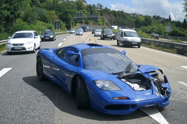 Unfall mit McLaren F1 (2010) Unfall mit McLaren F1 (2010)