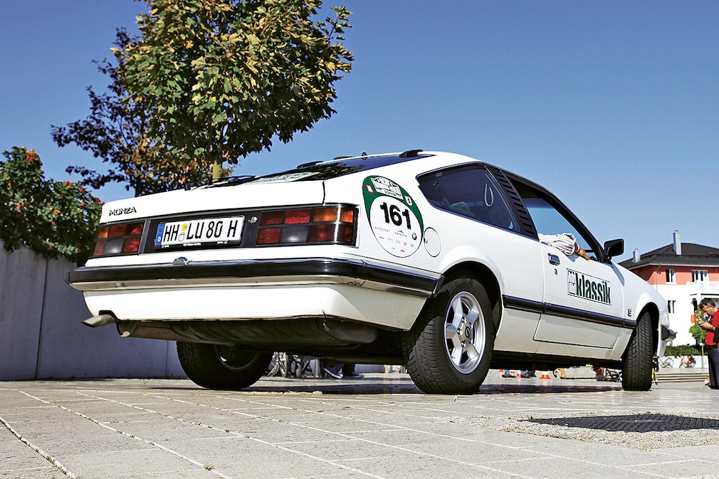 Opel Monza