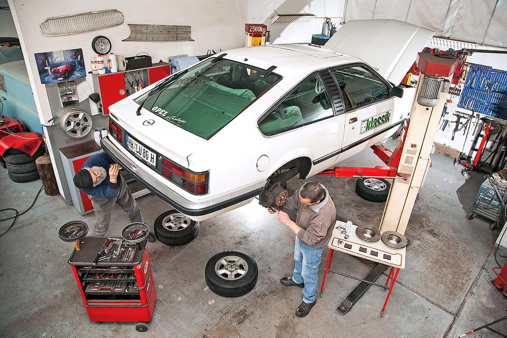 Opel Monza