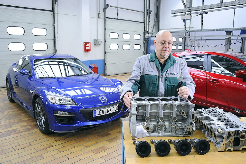 Mazda, MZylindervermessung, Günther Schiele (DEKRA)