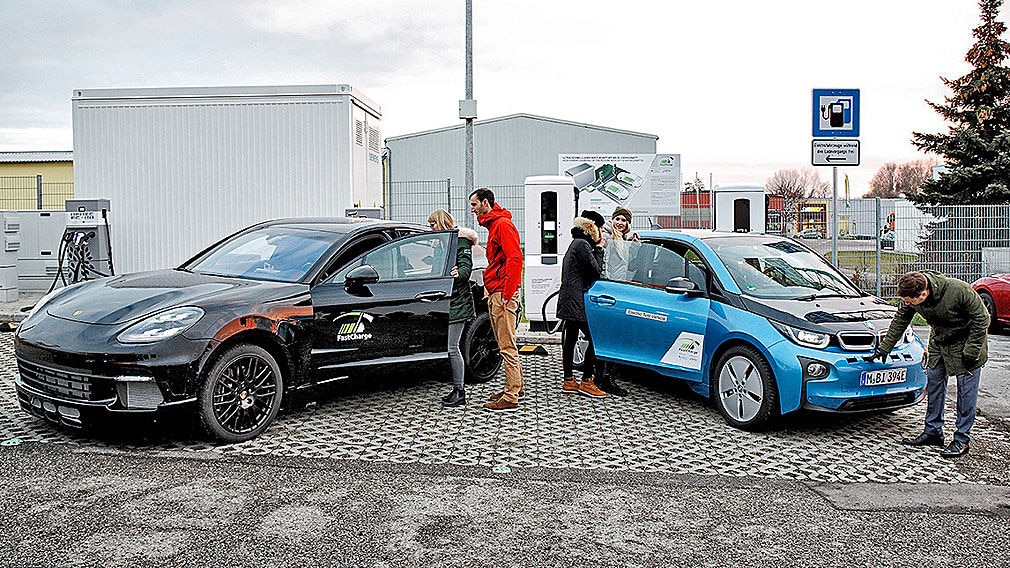 Schnellladestationen: FastCharge von Porsche und BMW Schnellladestationen: FastCharge von Porsche und BMW