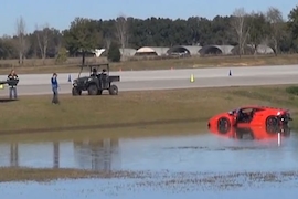 Video: Lamborghini Gallardo macht Abflug