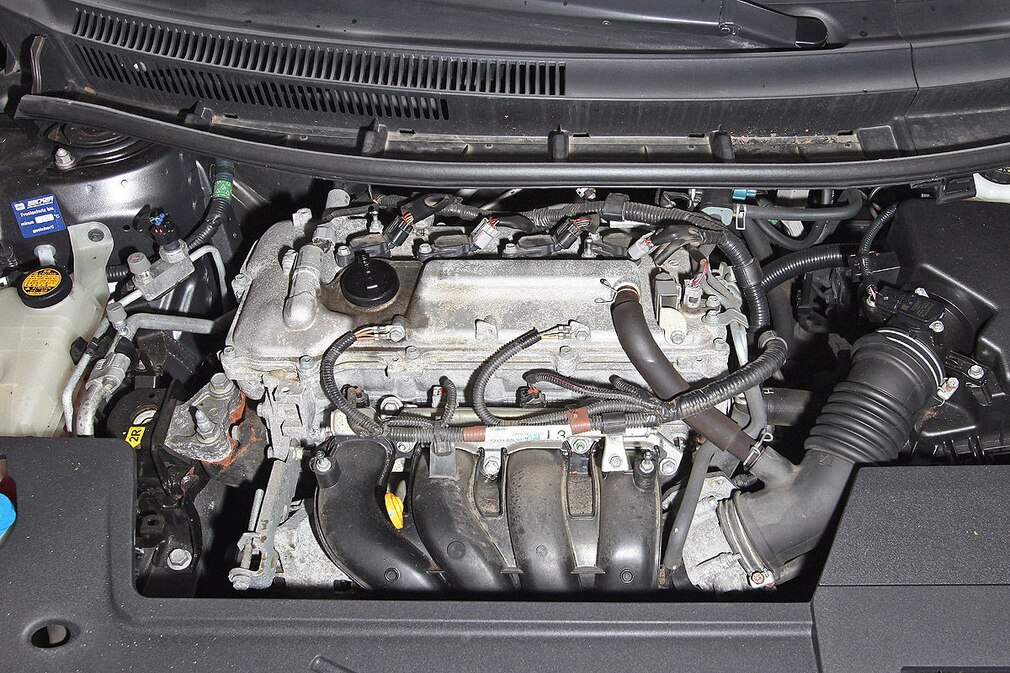Toyota Auris, Motor