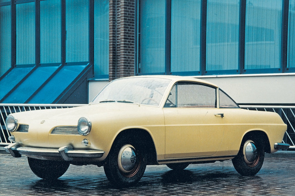 Karmann Ghia Designstudie von 1962 (elfenbein)