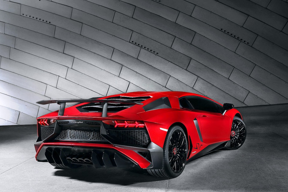 Lamborghini Aventador LP 750-4 SV !!!Sperrfrist!!!