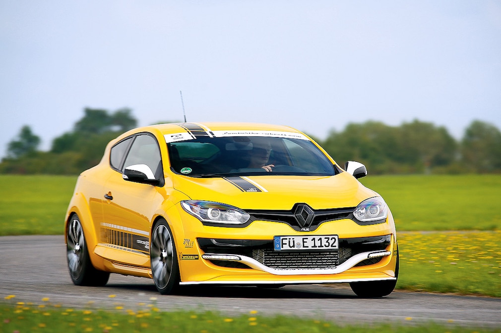 Elia Mégane Tour de Corse 300