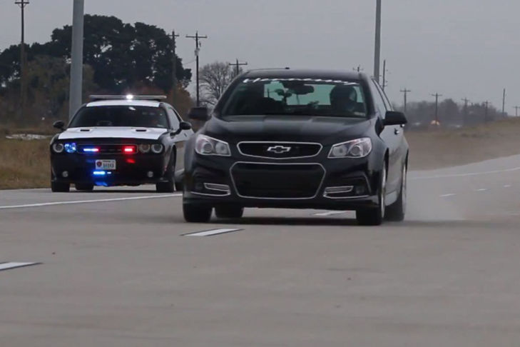 Hennessey Chevrolet SS vs Polizei-Challenger Hennessey Chevrolet SS vs Polizei-Challenger