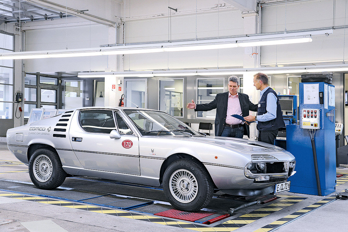 Alfa Romeo Montreal