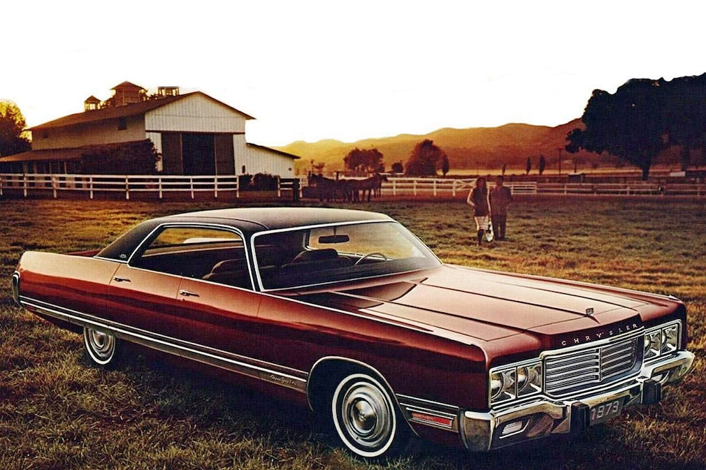 Chrysler New Yorker Brougham 1974