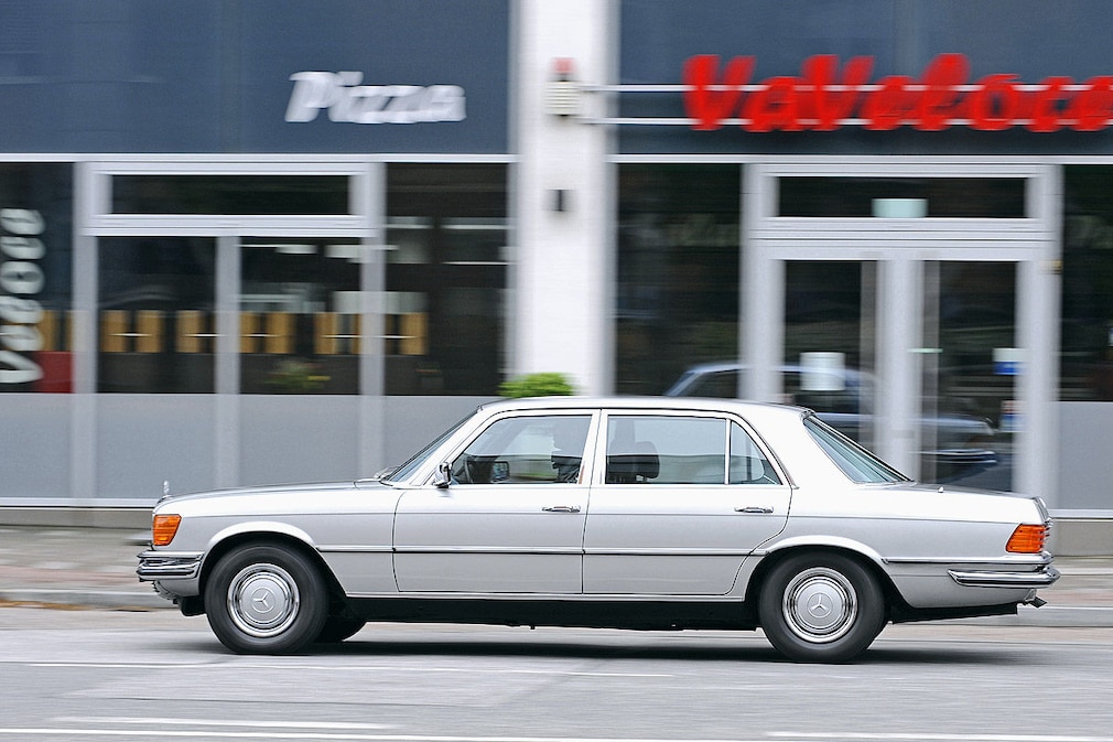Mercedes 450 SEL 6.9 (1976)
