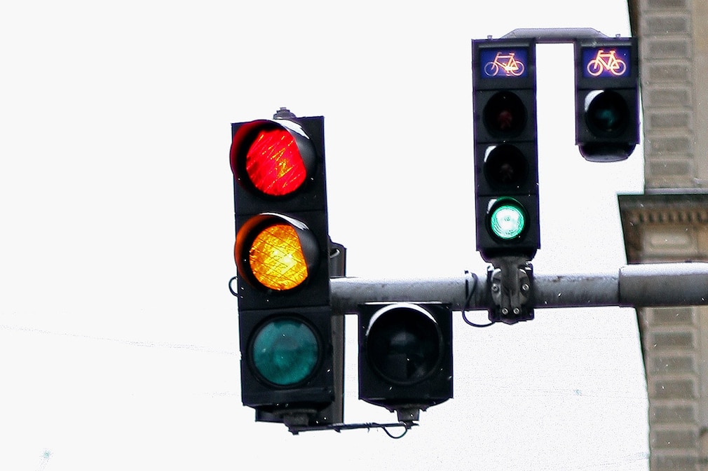 Kopenhagen investiert mehrere Millionen Euro in ein intelligentes Verkehrssystem, das zum Beispiel Ampel-Grünphasen an die Menge an Radfahrern anpasst die unterwegs ist