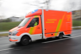 Feuerwehr-Rettungswagen im Einsatz