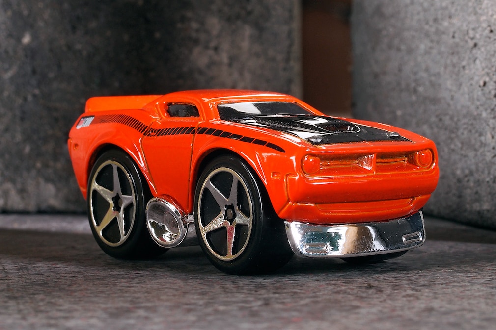 Bling 1970 Plymouth Barracuda Hot Wheels