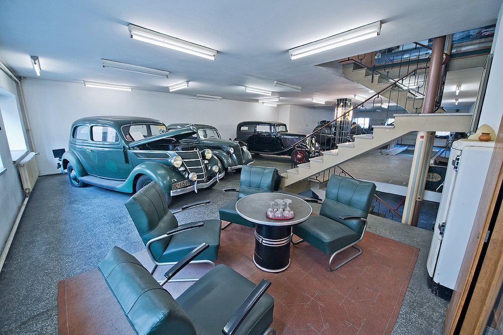 Vergessenes Autohaus von Passau