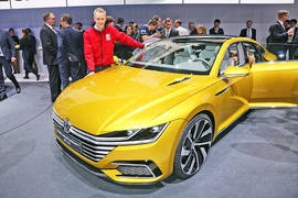 VW Sport Coupé Concept GTE (Genf 2015): Sitzprobe