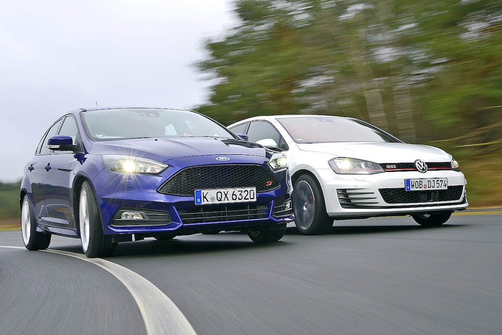 Ford Focus ST 2.0 EcoBoost     VW Golf GTI 2.0 Performence