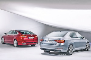 Skoda Superb und Ford Mondeo Heckansicht