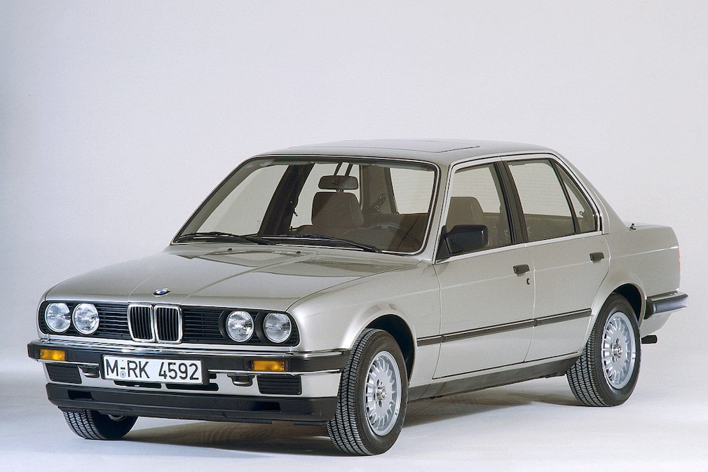 BMW 3er (E 30) Viertürer  {1983}