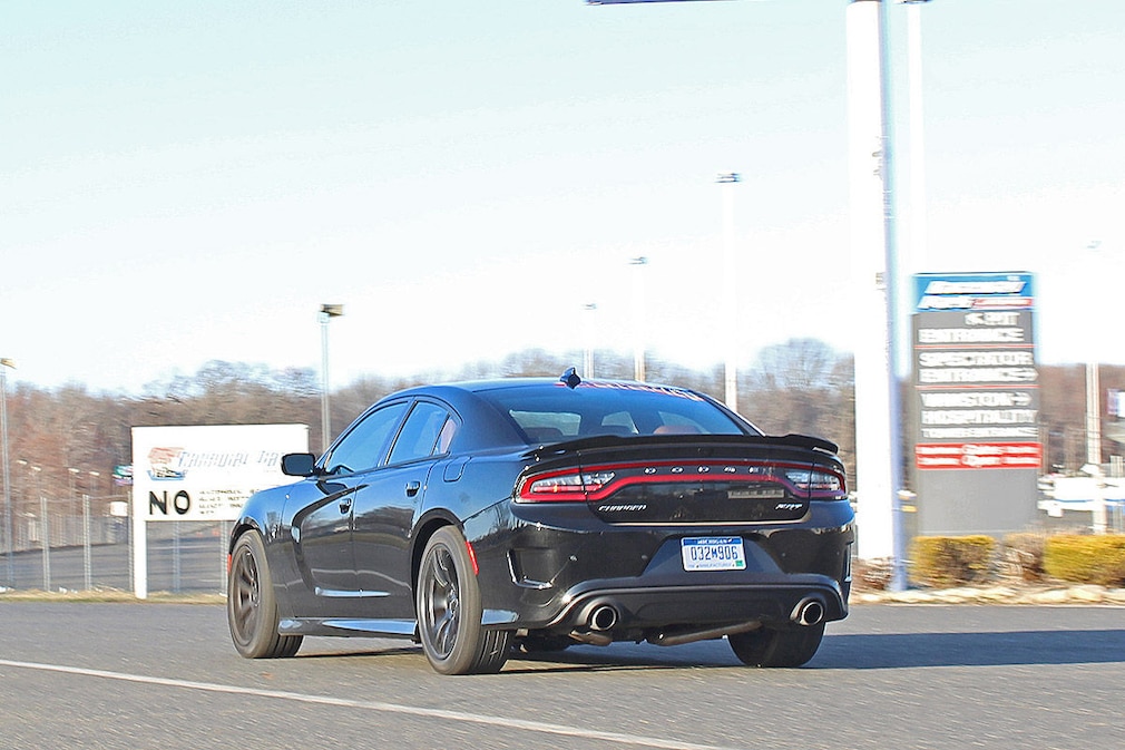Dodge Charger SRT Hellcat