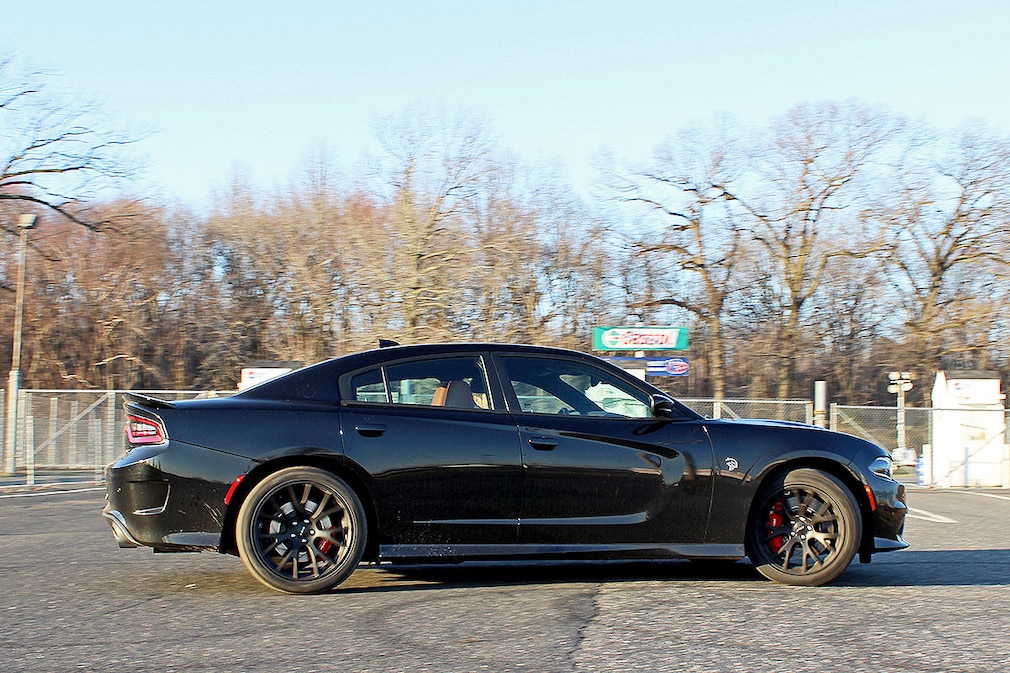 Dodge Charger SRT Hellcat