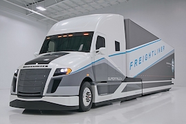 Mercedes SuperTruck von Freightliner
