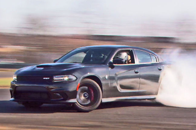 Video Dodge Charger Srt Hellcat 2015 Autobild De