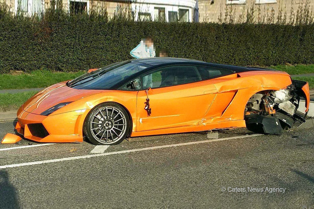 Lamborghini Gallardo: Unfall in Leicester