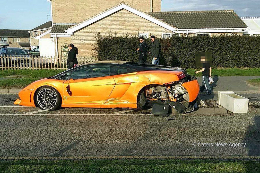 Lamborghini Gallardo: Unfall in Leicester